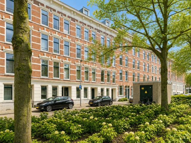 appartement in Rotterdam, Burgemeester Hoffmanplein