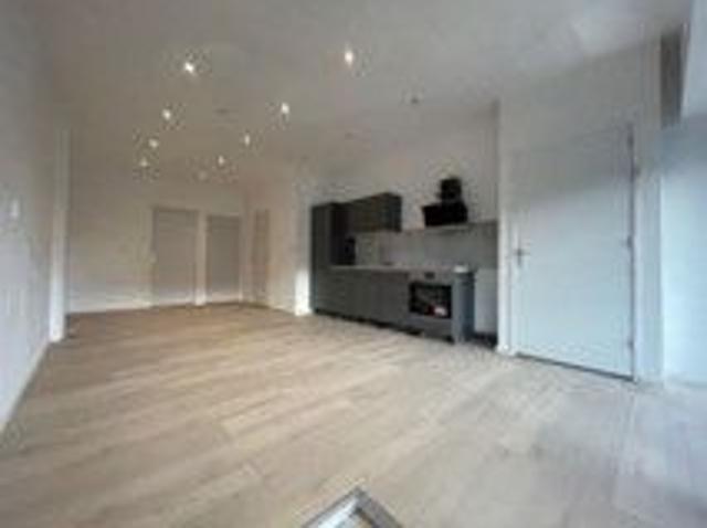 appartement in Rotterdam, Dorpsweg