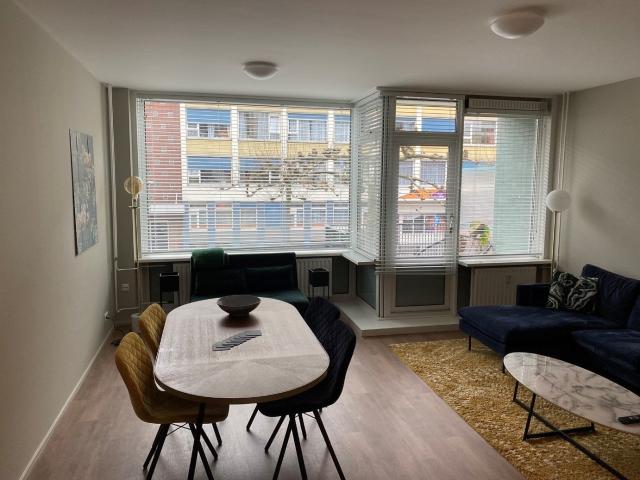 appartement in Rotterdam, Van Bijlandtplaats