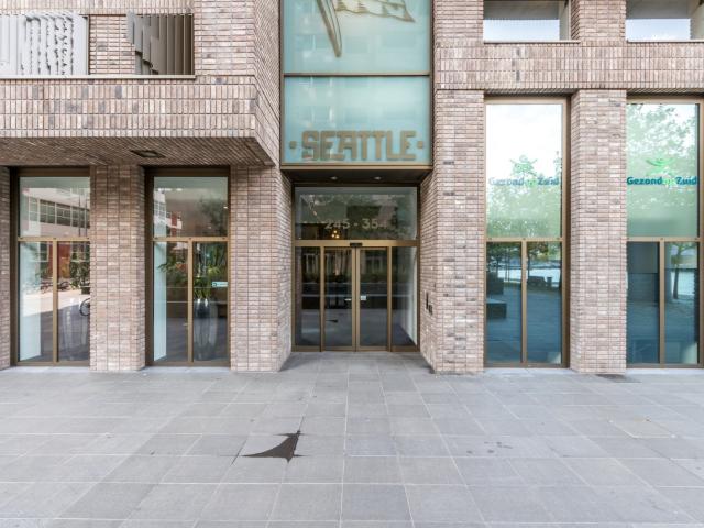 appartement in Rotterdam, Van der Hoevenplein