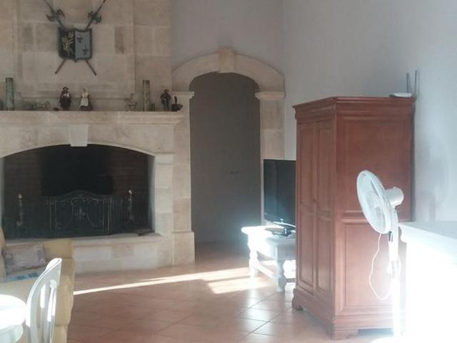 Appartement indépendant sur 2 niveaux T4, dans Mas. Jardin, terrasse et cave