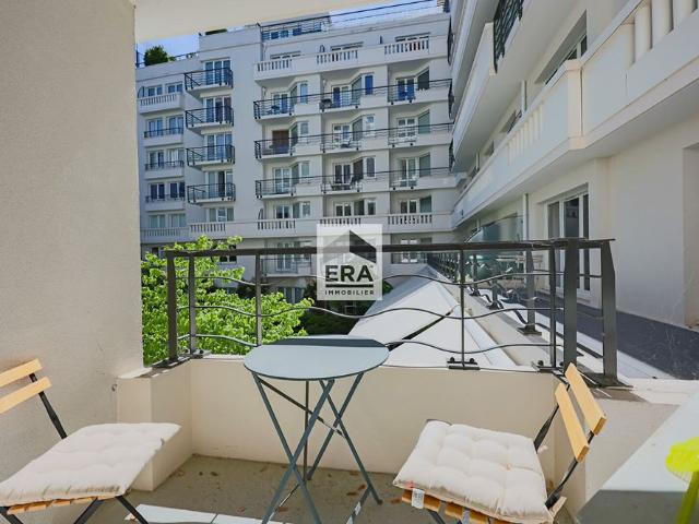 Appartement Issy Les Moulineaux 1 pièce 24.96 m2
