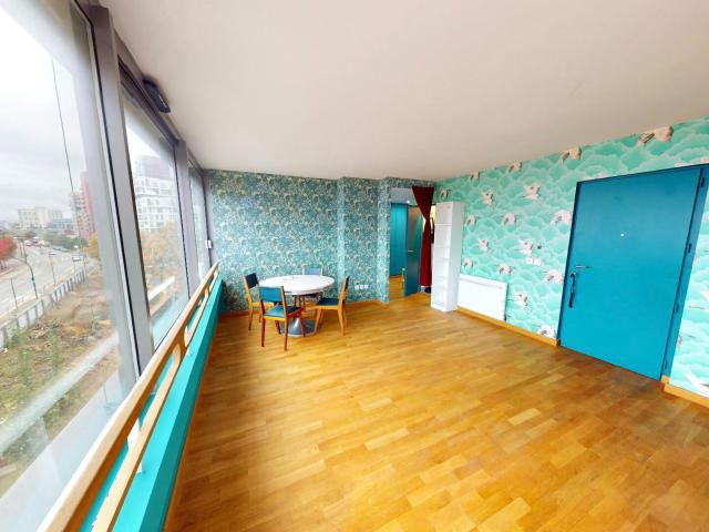 Appartement Ivry Sur Seine 2 pièces de 50m2 avec loggia