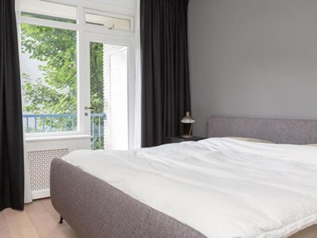 Appartement Juliana van Stolberglaan in Den Haag