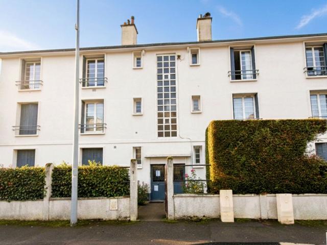 Appartement L Hay Les Roses 2 pièce s 28.81 m2