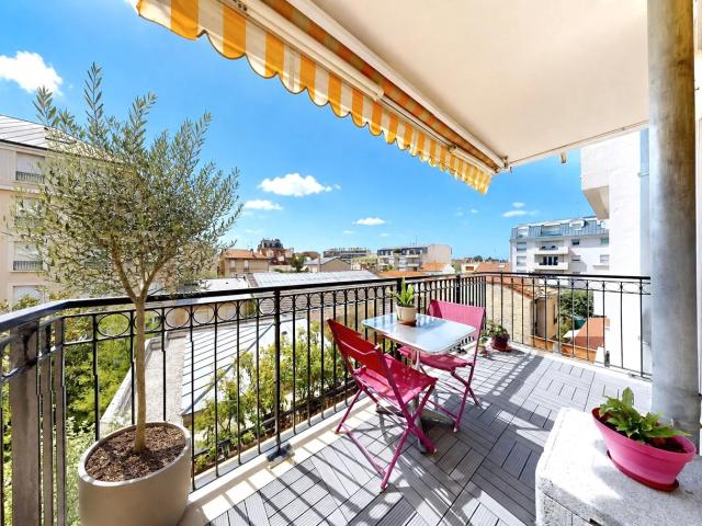Appartement La Garenne Colombes 3 pièces 66,71 m2 avec balcon