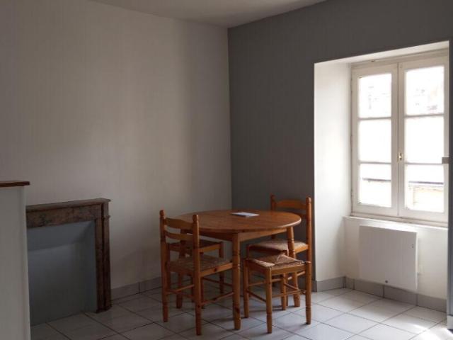 APPARTEMENT LAVAL 1 pièce s 19.26 m2