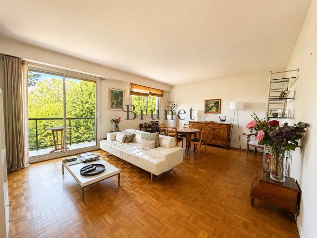 APPARTEMENT LE PARC DE SAINT MAUR IMMEUBLE PIERRE DE TAILLE