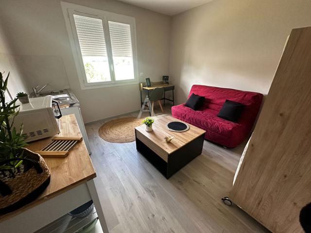 Appartement Le Sequestre 1 pièce s 18 m2 meublé