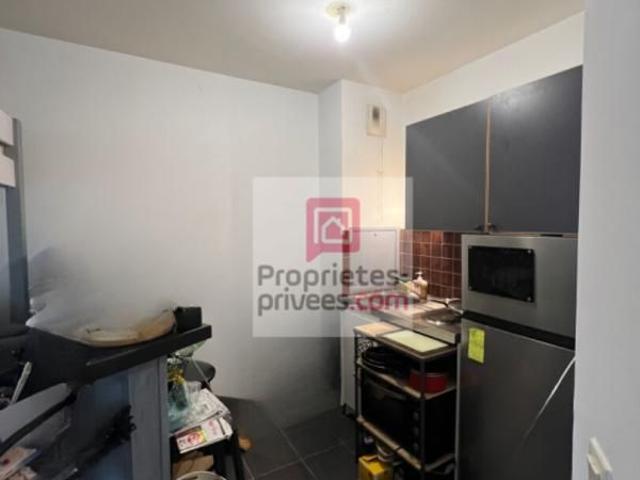 Appartement Les Essarts Le Roi 1 pièce s 28.2 m2