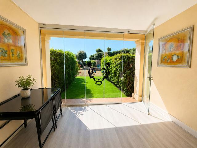 Appartement Les Issambres Loggia 8 m² Jardin 5 min en. 32m² Les Issambres