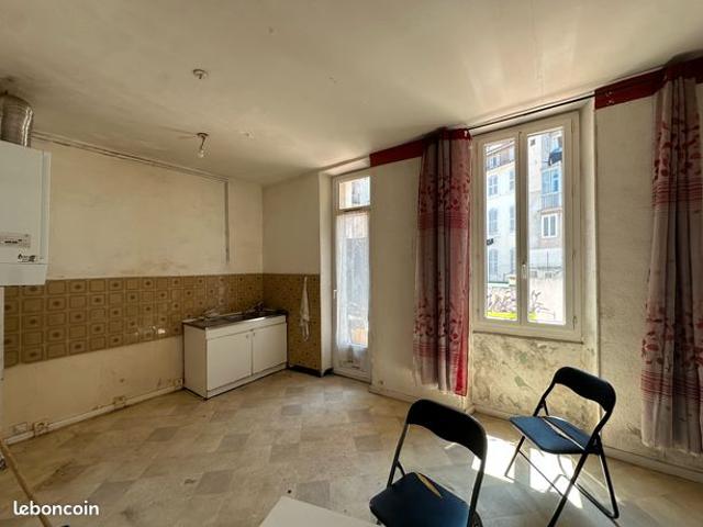 Appartement Libération 3 pièces à rénover