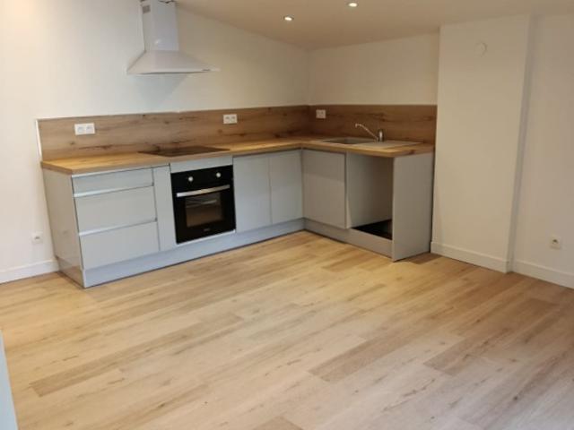APPARTEMENT Location MONTELIMAR 26200