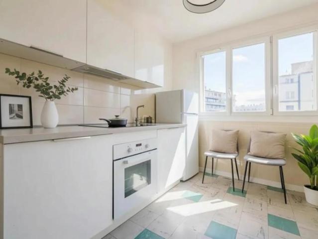 Appartement LOUÉ de 4 pièces de 68 m2 en vente à Grenoble