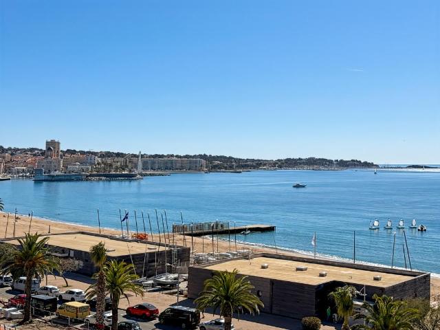 Appartement LOUE T2 FREJUS PLAGE 39m² VUE MER + Garage LOUE 40m² À Vendre