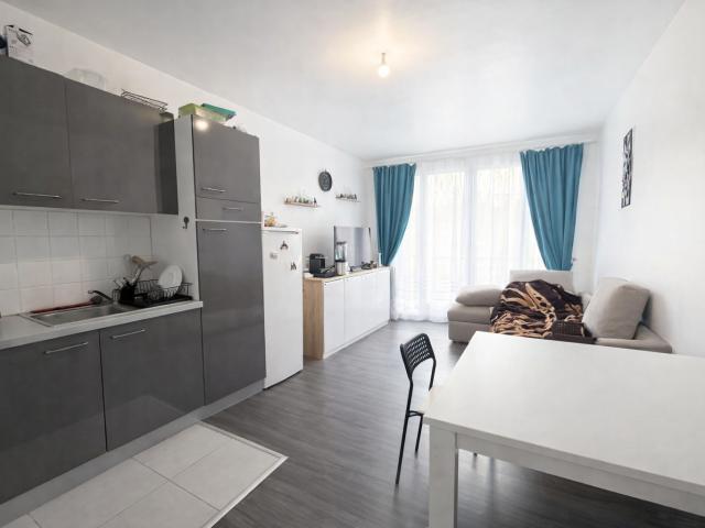 Appartement Loué 29m2 Forges Les Bains