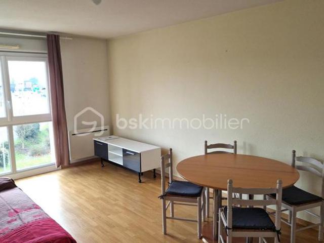 APPARTEMENT LOUE
