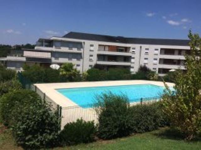 Appartement Loue 40 M2 Brive La Gaillarde Proche De L’Ho. 40m² Brive la Gaillarde