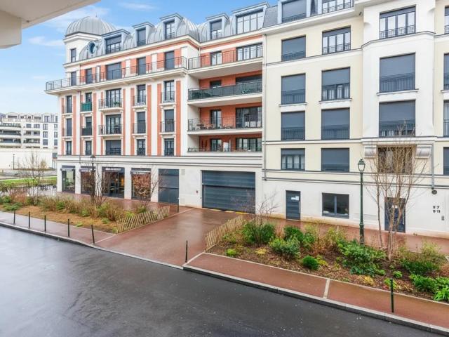 Appartement lumineux 91 M2 4 pièces à Clamart 3 Chambres PARKING