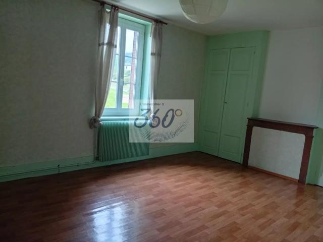 Appartement spacieux de 102 m² à Deux Grosnes