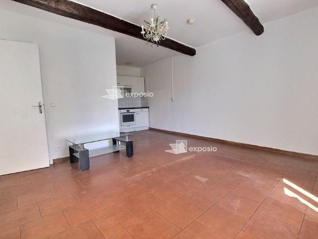 Appartement lumineux 66 m² – Cadenet centre
