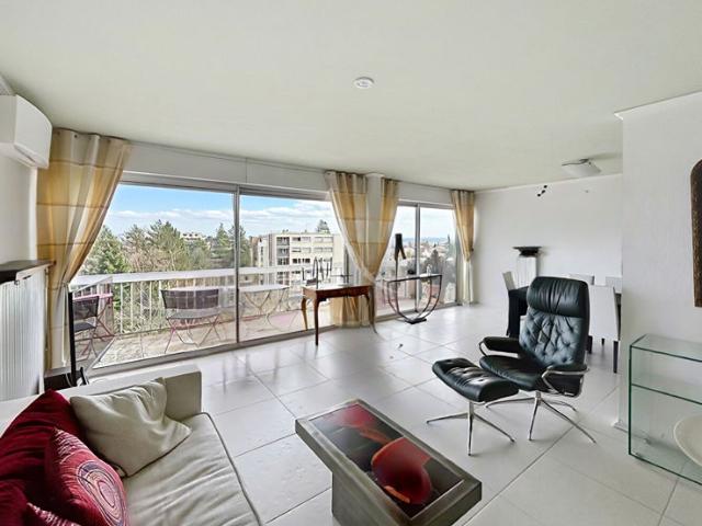 Appartement lumineux 125 m2 4 chambres Mâcon