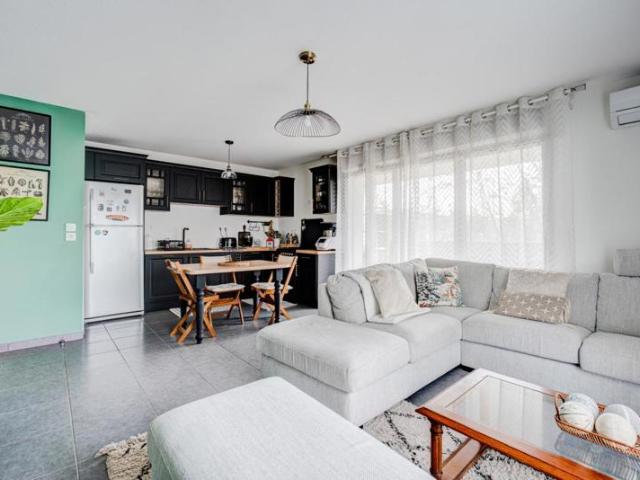 Appartement lumineux T3 de 62m2 + 15m2 de terrasse + parking