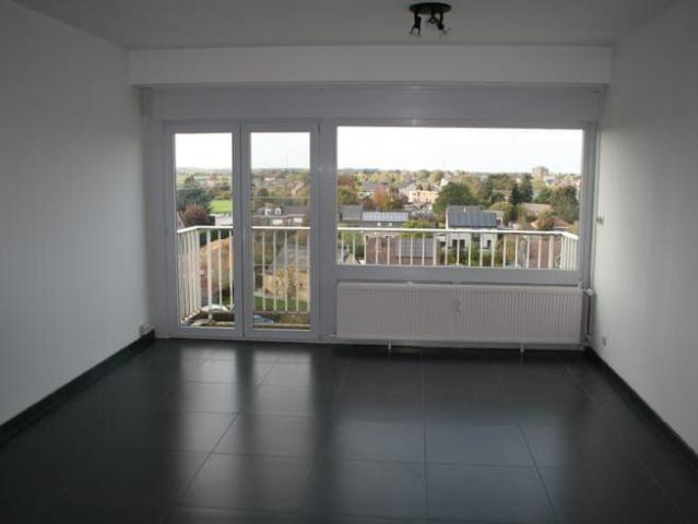 Appartement lumineux. Vue panoramique, calme. Ascenseur