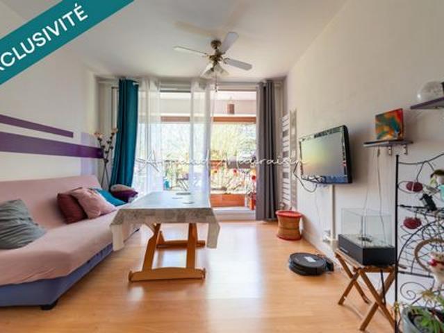 Appartement lumineux, au calme, avec balcon