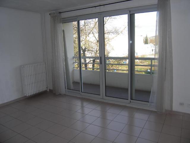 Appartement lumineux avec balcon à louer à Bourgoin Jallieu