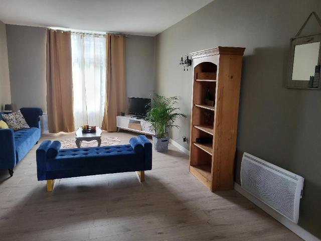 Appartement lumineux avec balcon à louer à Le Tourne