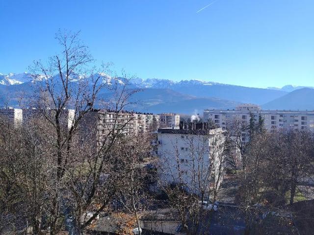 Appartement lumineux avec balcon à louer à Meylan