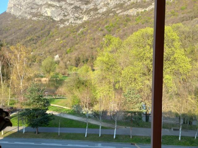 Appartement lumineux avec balcon à louer à Saint Égrève