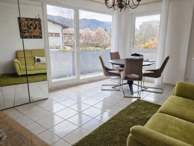 Appartement lumineux avec balcon à Seynod