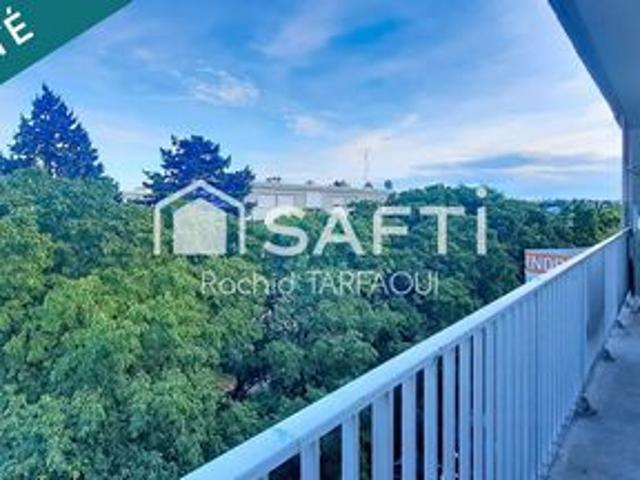 Appartement lumineux avec grand balcon et vue dégagée sans vis à vis !