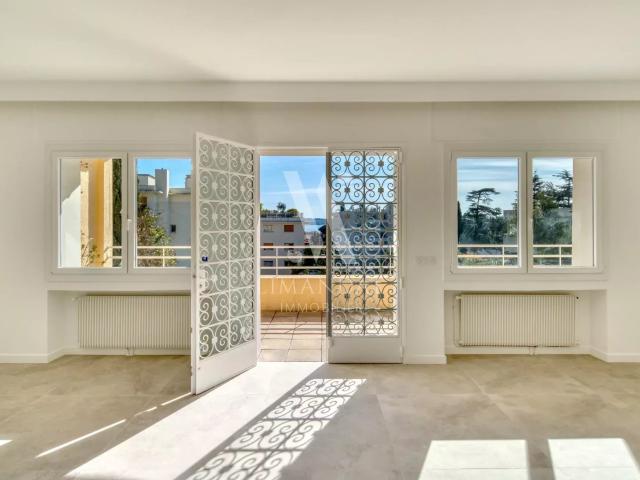 CANNES – APPARTEMENT LUMINEUX AVEC JARDIN PRIVATIF