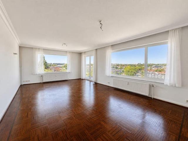 Appartement lumineux avec terrasse panoramique – 7e étage