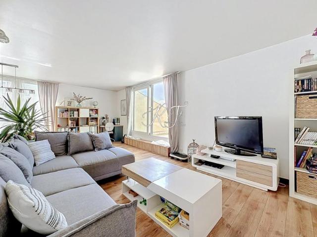 Appartement lumineux avec une grande terrasse