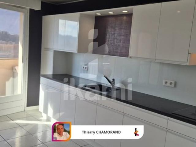 Appartement lumineux avec vue dégagée sur la Dent du Chat