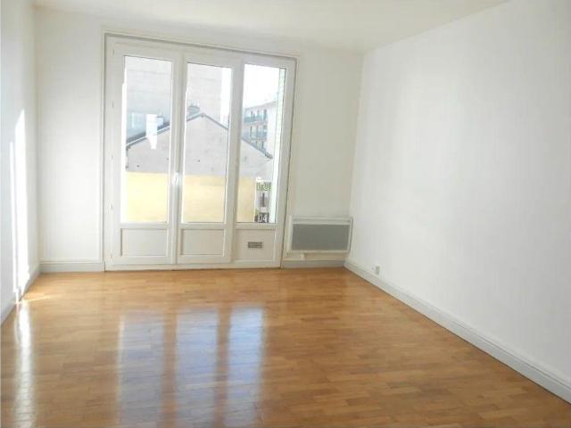 Appartement lumineux dans quartier tranquille
