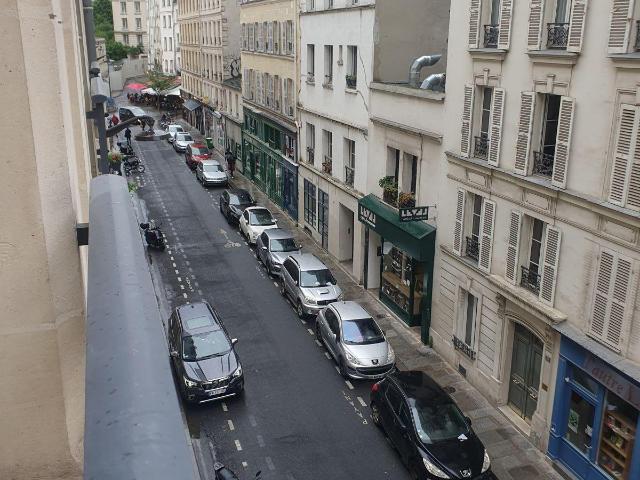 Appartement lumineux, dans une rue très calme