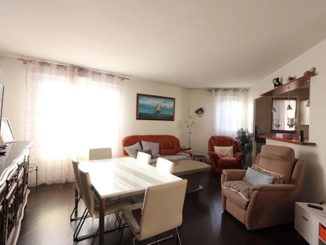 Appartement lumineux de 68,45 m² à Mandres les Roses