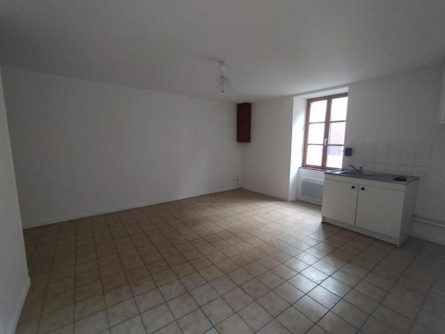 Appartement lumineux de 2 pièces à louer à Clamecy