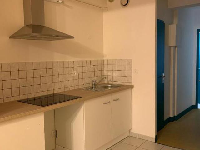 Appartement lumineux de 3 pièces à louer à Auxerre