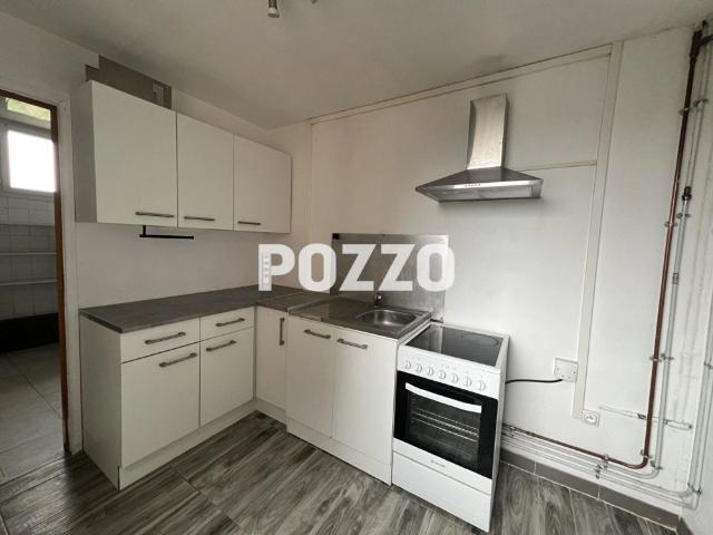 APPARTEMENT LUMINEUX DE TYPE F3 A LOUER QUARTIER PASTEUR