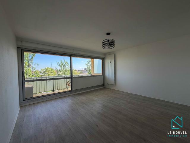 Appartement lumineux dernier étage à Mulhouse