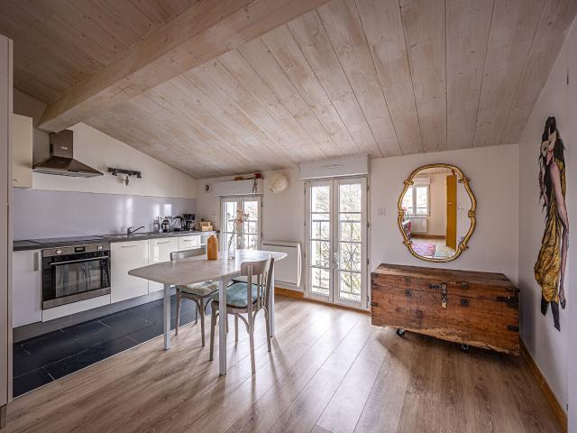 Appartement lumineux et calme au dernier étage en plein coeur de La Rochelle