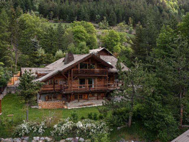 Appartement luxe Authentique Face aux Pistes de Serre Chevalier