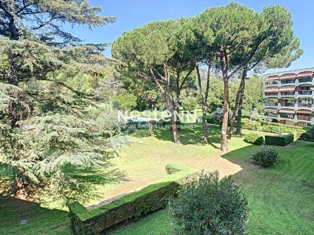 Appartement Mandelieu La Napoule 1 pièce s 31 m2