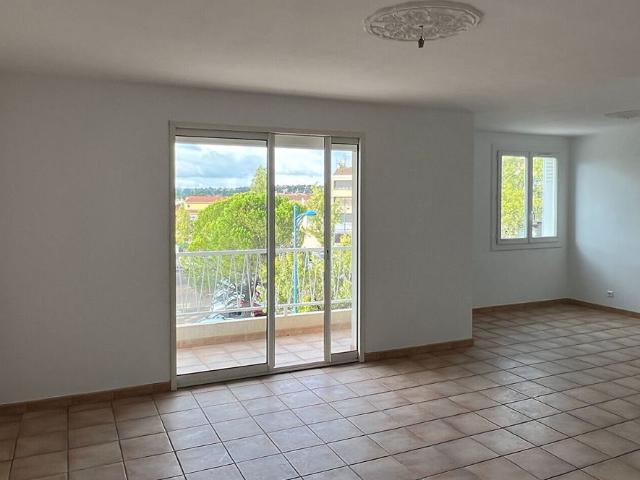 Appartement Manosque 3 pièce s 75 m2 chauffage inclus